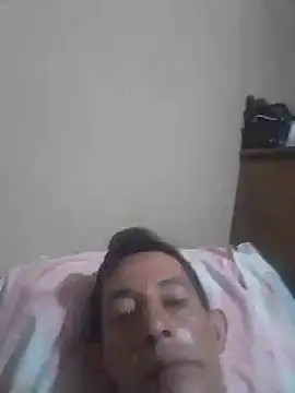 Pirata090586 online show from November 2025 05:27:02 AM