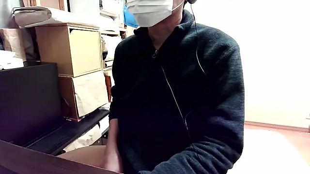 Snapshot of toho_cst chatting on February 2025 07:02:01 PM toho cst online show from February 2025 07:02:01 PM