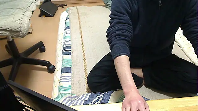 Snapshot of toho_cst chatting on February 2026 01:01:02 AM toho cst online show from February 2026 01:01:02 AM