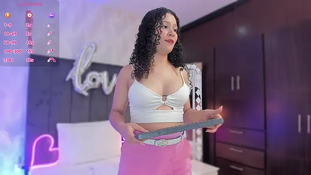 Snapshot of SHARONN____ chatting on February 2025 03:44:02 AM SHARONN online show from February 2025 03:44:02 AM