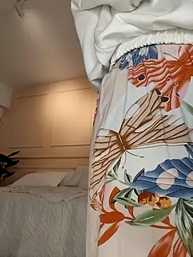 Snapshot of SHARONN____ chatting on October 2025 04:12:01 AM SHARONN online show from October 2025 04:12:01 AM