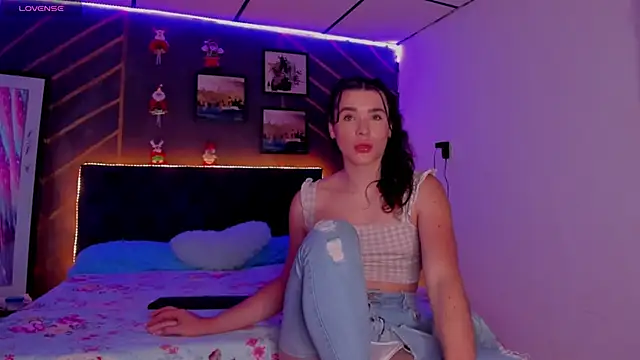 Snapshot of elafranco_ chatting on December 2024 08:05:01 PM elafranco online show from December 2024 08:05:01 PM