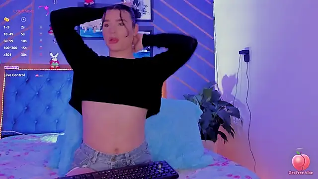 Snapshot of elafranco_ chatting on December 2024 08:25:02 PM elafranco online show from December 2024 08:25:02 PM