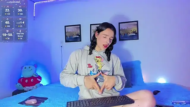 Snapshot of elafranco_ chatting on December 2025 01:00:01 AM elafranco online show from December 2025 01:00:01 AM