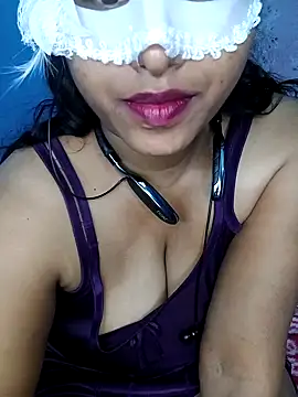 Snapshot of Sexy_Mona_Bhabhi chatting on December 2024 06:45:01 PM Sexy Mona Bhabhi online show from December 2024 06:45:01 PM