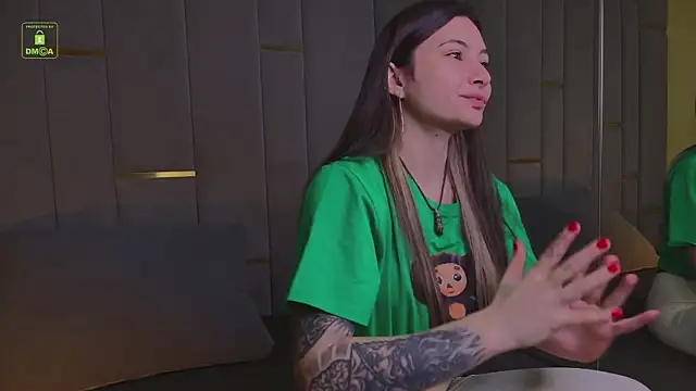 Snapshot of Ishtar_Divine chatting on February 2025 04:26:02 AM Ishtar Divine online show from February 2025 04:26:02 AM