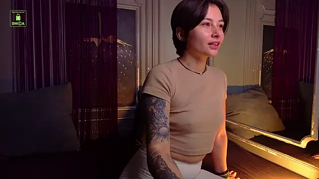 Snapshot of Ishtar_Divine chatting on October 2025 04:21:01 AM Ishtar Divine online show from October 2025 04:21:01 AM