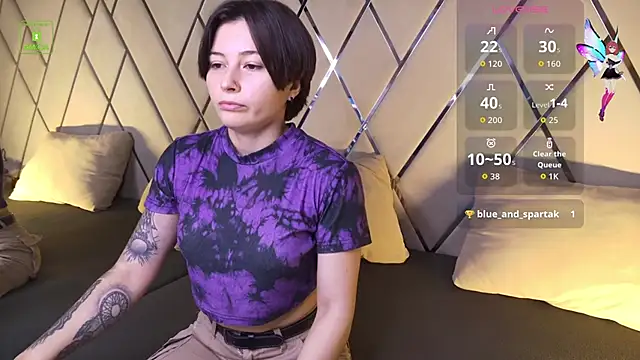 Snapshot of Ishtar_Divine chatting on October 2025 04:23:02 AM Ishtar Divine online show from October 2025 04:23:02 AM