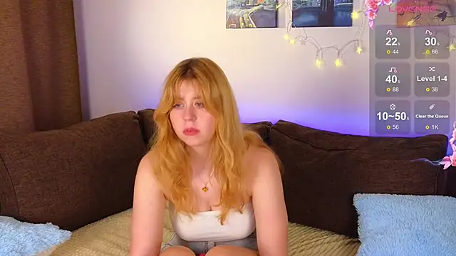 Snapshot of Penny_Staaar chatting on December 2024 08:49:02 PM Penny Staaar online show from December 2024 08:49:02 PM