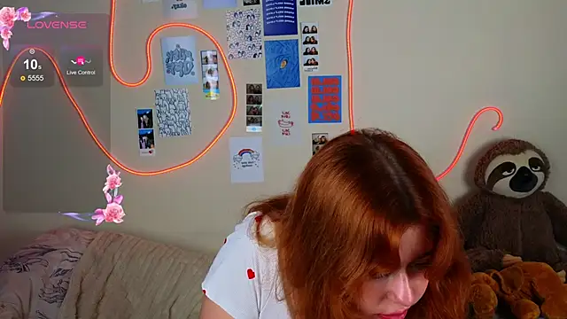 Snapshot of Penny_Staaar chatting on January 2025 08:21:01 PM Penny Staaar online show from January 2025 08:21:01 PM