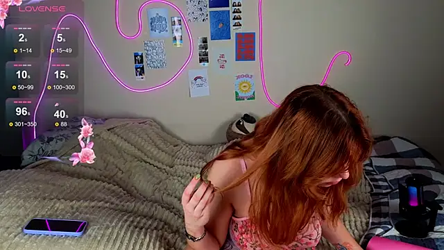 Snapshot of Penny_Staaar chatting on February 2025 11:55:02 PM Penny Staaar online show from February 2025 11:55:02 PM