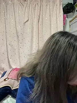 Snapshot of YUNA-yuna chatting on March 2025 04:47:02 PM YUNA-yuna online show from March 2025 04:47:02 PM