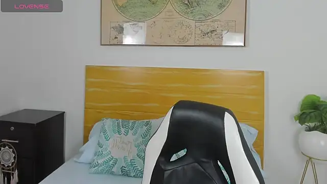 yaya23x online show from March 2025 12:12:02 PM