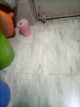 Snapshot of BusyMitt17 chatting on February 2026 07:23:01 PM BusyMitt17 online show from February 2026 07:23:01 PM