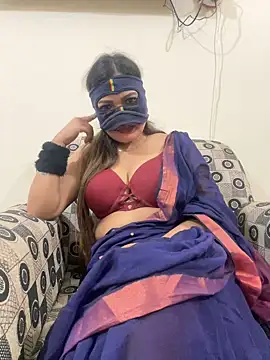 HoneyBearCpl online show from March 2025 07:48:01 PM