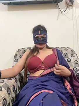 HoneyBearCpl online show from March 2025 07:53:01 PM