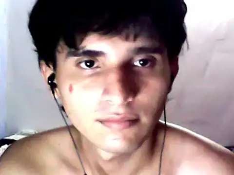 Snapshot of Charley_quin chatting on February 2025 04:42:02 AM Charley quin online show from February 2025 04:42:02 AM