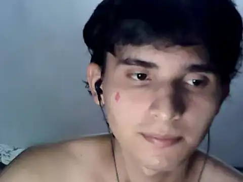 Snapshot of Charley_quin chatting on February 2025 11:37:02 PM Charley quin online show from February 2025 11:37:02 PM