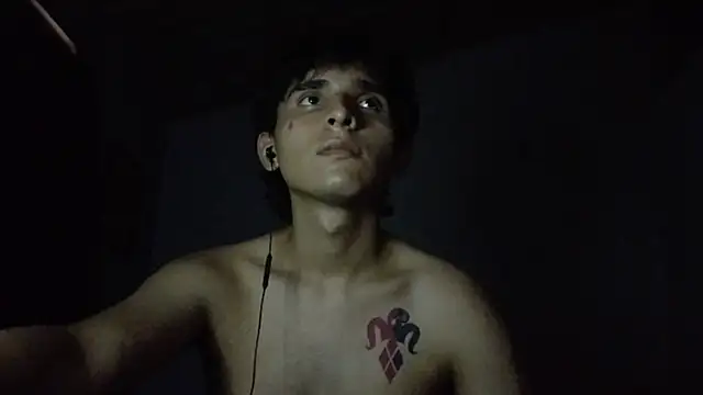 Snapshot of Charley_quin chatting on March 2025 02:47:02 AM Charley quin online show from March 2025 02:47:02 AM