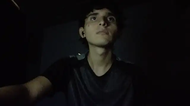 Snapshot of Charley_quin chatting on March 2025 11:43:02 PM Charley quin online show from March 2025 11:43:02 PM