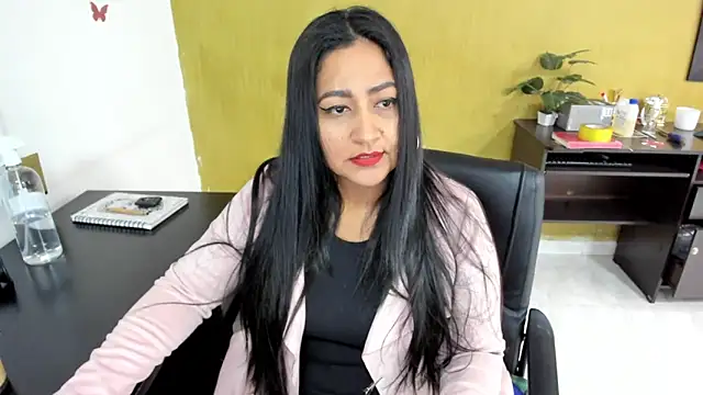 Adele Sweett online show from February 2025 01:22:02 PM