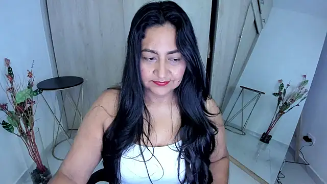 Adele Sweett online show from May 2026 10:34:02 AM