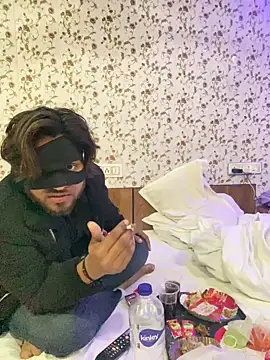 Snapshot of United3 chatting on January 2025 05:21:02 PM United3 online show from January 2025 05:21:02 PM