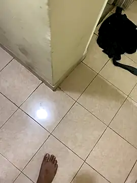 Snapshot of United3 chatting on September 2025 08:17:01 AM United3 online show from September 2025 08:17:01 AM