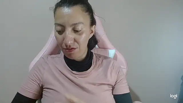 Snapshot of kaybabyhot chatting on February 2026 03:20:01 PM kaybabyhot online show from February 2026 03:20:01 PM