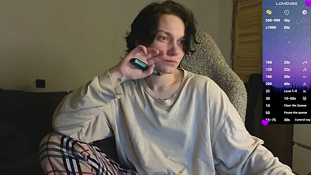 esajukyy online show from April 2026 03:42:02 PM