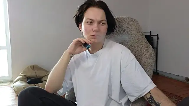 Snapshot of esajukyy chatting on July 2026 06:38:02 AM esajukyy online show from July 2026 06:38:02 AM