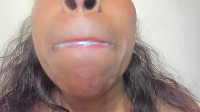 Snapshot of KamariaFyre chatting on March 2025 09:40:02 AM KamariaFyre online show from March 2025 09:40:02 AM