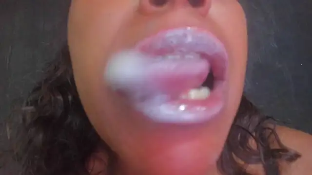 Snapshot of KamariaFyre chatting on March 2025 01:39:02 PM KamariaFyre online show from March 2025 01:39:02 PM