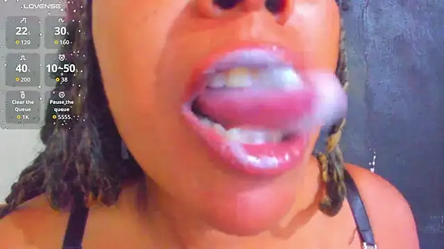 Snapshot of KamariaFyre chatting on November 2025 08:10:01 PM KamariaFyre online show from November 2025 08:10:01 PM