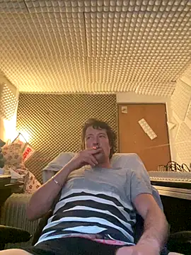 Snapshot of zenzero87 chatting on December 2025 02:58:02 PM zenzero87 online show from December 2025 02:58:02 PM