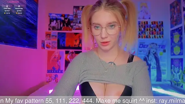 AliceMilman online show from October 2025 05:04:01 AM