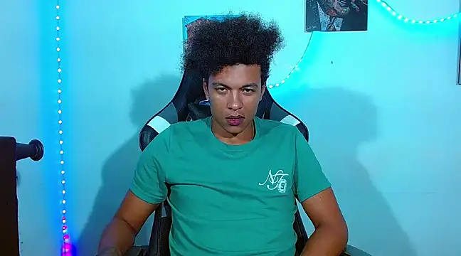 Snapshot of Black_Diamon_ chatting on March 2025 08:55:01 AM Black Diamon online show from March 2025 08:55:01 AM