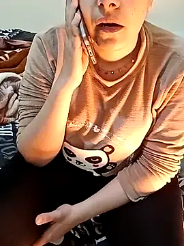 Snapshot of ShadiaStar chatting on February 2025 11:54:01 AM ShadiaStar online show from February 2025 11:54:01 AM