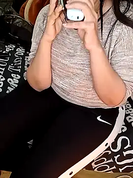 Snapshot of ShadiaStar chatting on February 2025 04:57:01 PM ShadiaStar online show from February 2025 04:57:01 PM