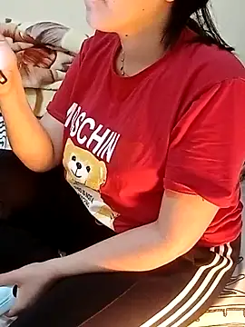 Snapshot of ShadiaStar chatting on February 2025 04:10:02 PM ShadiaStar online show from February 2025 04:10:02 PM