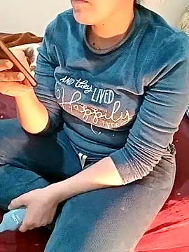 Snapshot of ShadiaStar chatting on March 2025 07:12:01 PM ShadiaStar online show from March 2025 07:12:01 PM