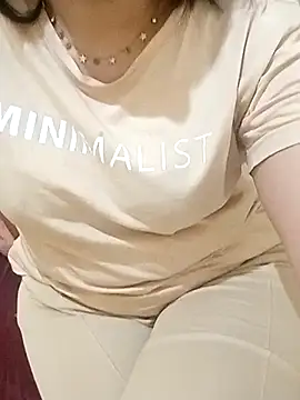 Snapshot of ShadiaStar chatting on March 2025 07:31:01 PM ShadiaStar online show from March 2025 07:31:01 PM