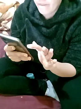 Snapshot of ShadiaStar chatting on March 2025 01:32:02 AM ShadiaStar online show from March 2025 01:32:02 AM