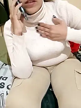 Snapshot of ShadiaStar chatting on November 2025 05:46:02 PM ShadiaStar online show from November 2025 05:46:02 PM