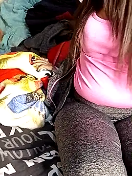 Snapshot of ShadiaStar chatting on November 2025 08:22:01 PM ShadiaStar online show from November 2025 08:22:01 PM