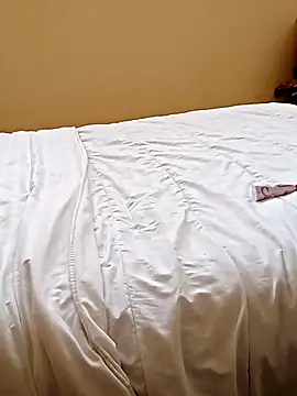 Snapshot of ShadiaStar chatting on February 2026 02:44:01 PM ShadiaStar online show from February 2026 02:44:01 PM