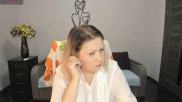 Milana Blake online show from January 2025 03:50:01 PM