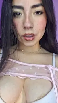 Snapshot of Melody_04 chatting on March 2025 08:40:02 AM Melody 04 online show from March 2025 08:40:02 AM