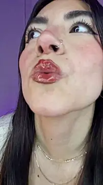 Snapshot of Melody_04 chatting on March 2025 09:24:02 AM Melody 04 online show from March 2025 09:24:02 AM