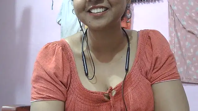 Snapshot of Suhana-sapna chatting on May 2026 04:56:01 PM Suhana-sapna online show from May 2026 04:56:01 PM